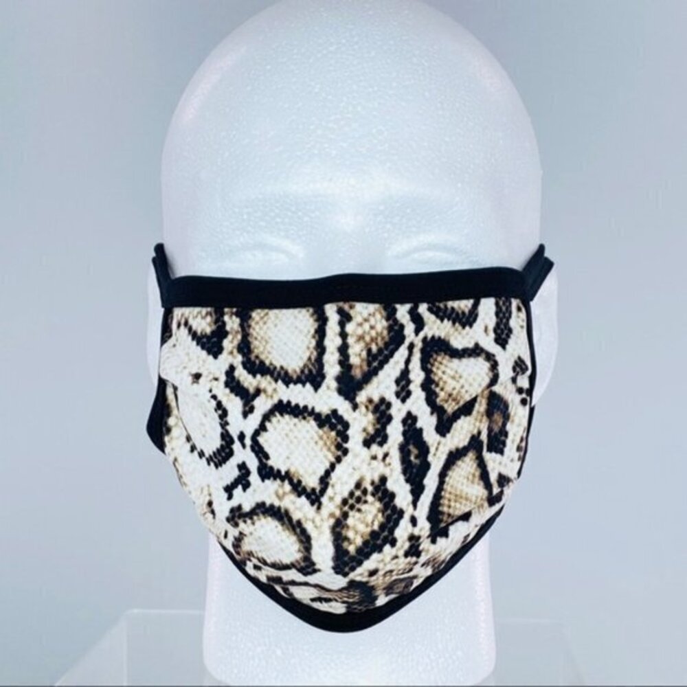 WASHABLE POLY & COTTON MASK  New In Package • 27 P